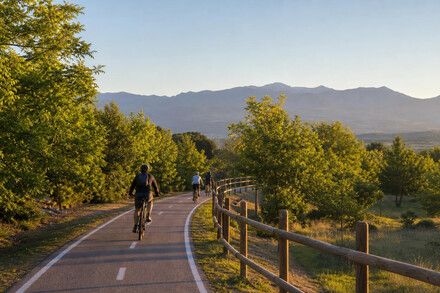La Junta invierte 154.000 euros en mejorar el carril bici Ávila-Naturávila