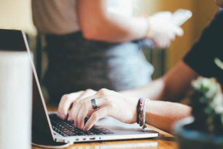 Ávila ofrece curso gratuito de IA para desempleados