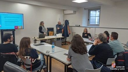 Mejora de la atención a emergencias: Formación en Lengua de Signos para el 112