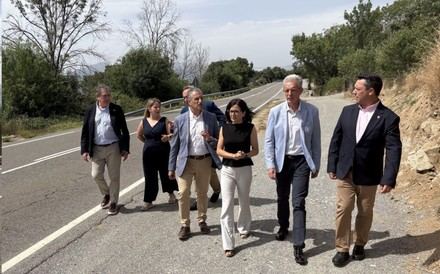 Junta de Castilla y León construye un nuevo carril peatonal en Navalmoral de la Sierra