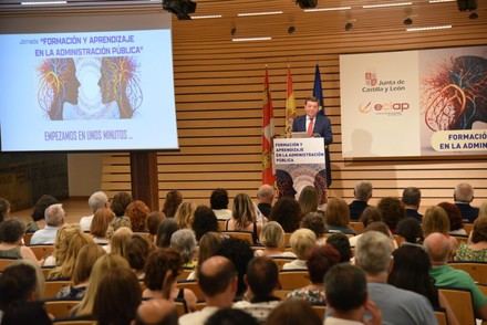 La Junta de Castilla y León impulsa la formación continua de empleados públicos para mejorar el servicio ciudadano