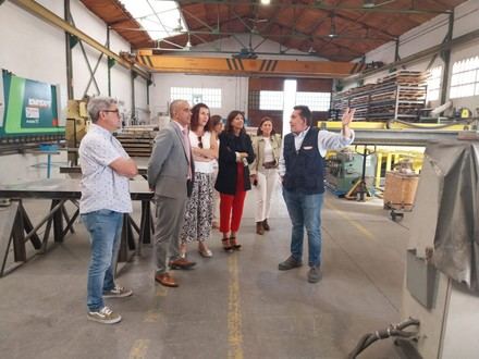 La Junta de Castilla y León invierte 7,9 millones en mejorar equipos laborales en más de 500 empresas