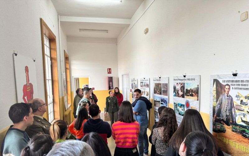 La UCAV presenta la exposición sobre la sanidad militar en España