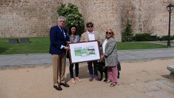 El reloj de sol de la muralla será la imagen del cupón de la ONCE del 30 de mayo