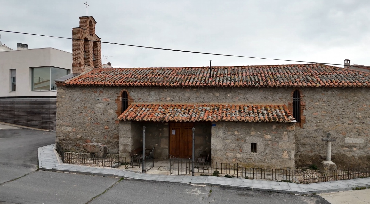 Narrillos de San Leonardo: Un rincón de Ávila donde la historia y la tradición se entrelazan