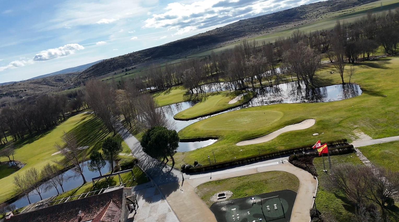 Naturávila: El Oasis Deportivo y Turístico que Corona Ávila