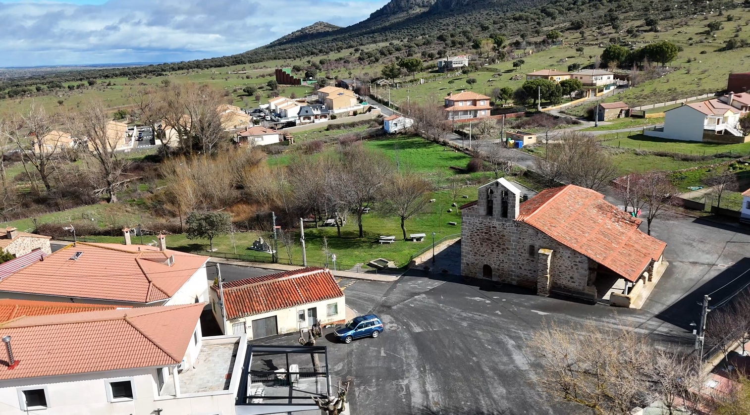 Ojos Albos: Donde la sierra abraza la historia
