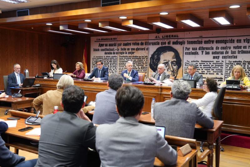 Más de 332.000 plazas de empleo público estabilizadas, según Óscar López