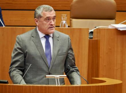 Por Ávila critica el aislamiento ferroviario de la provincia por PP y PSOE