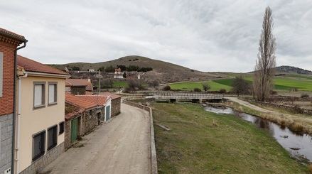 Rinconada del Río Almar: Un suspiro de vida en la Ávila rural