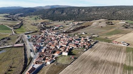 Santa María del Arroyo: Un enclave histórico en el corazón de Castilla y León