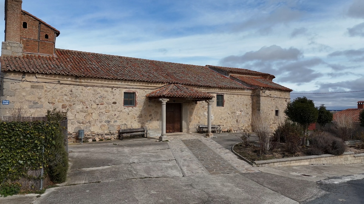 Manjabálago: Un Reflejo de Tradición y Encanto Rural en el Corazón de Ávila