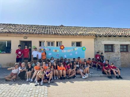 Jóvenes de Ávila celebran el 'Día sin pantallas' en Naturávila