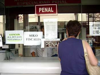 Por primera vez los funcionarios se ausentan menos